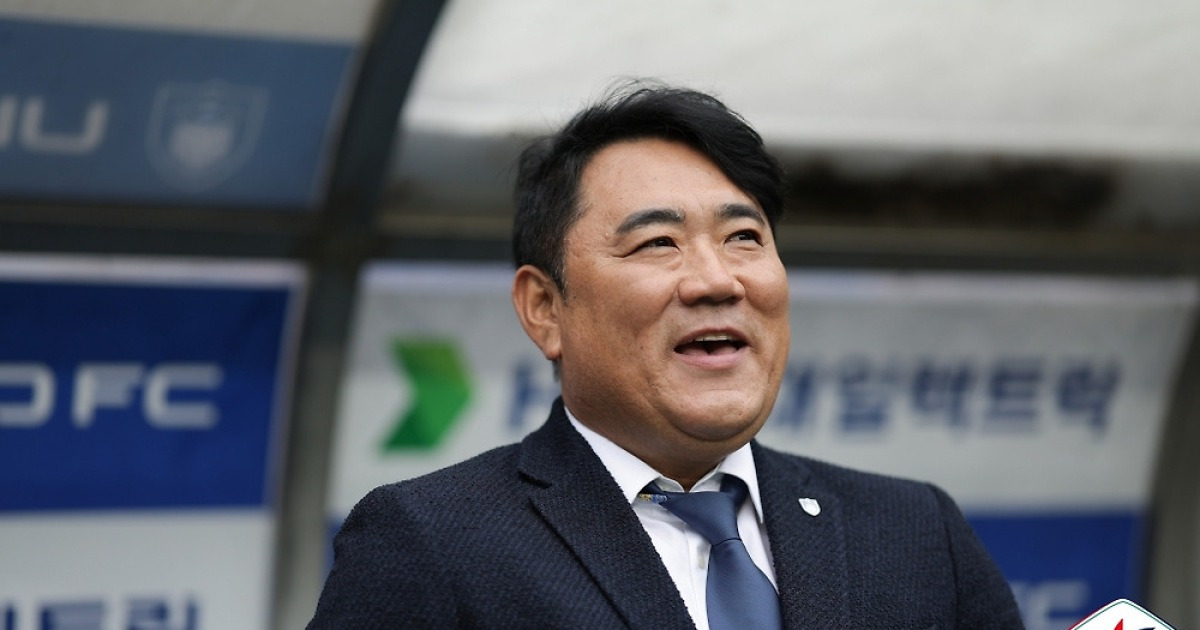 친정 돌아온 '레전드'...김현석 감독 체제 울산, K리그 개막전 강원 3-1 제압