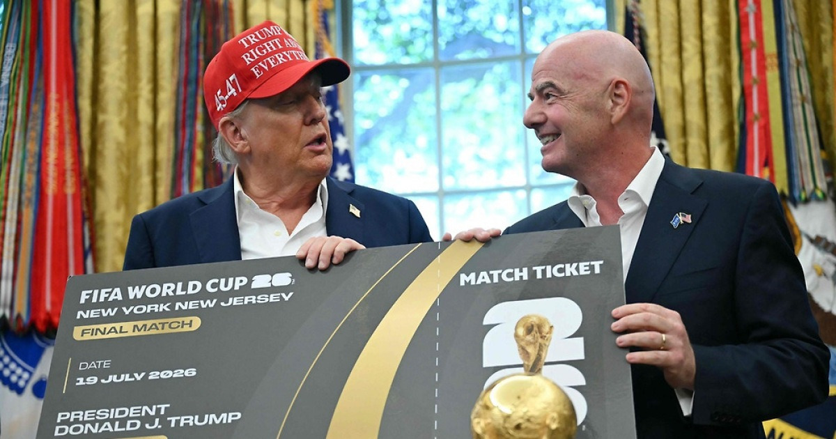 '하메네이 사망에 FIFA도 화들짝 "이란 포함 월드컵 참가팀 안전할 것"