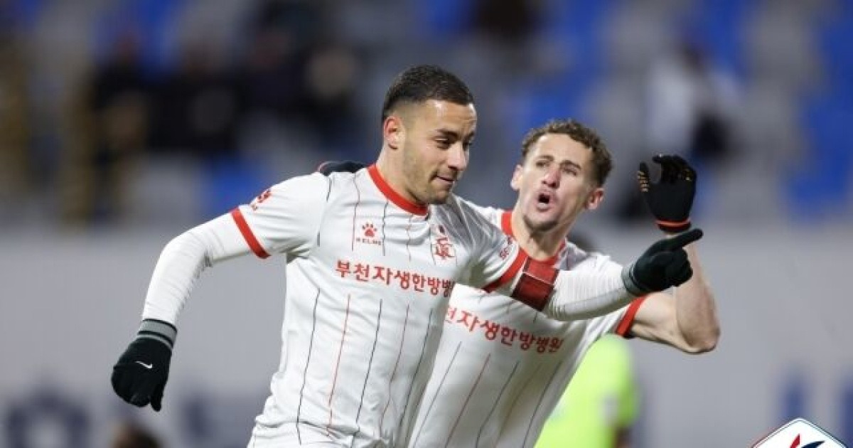 부천 '영입생' 대거 출격! 바사니 vs 모따 최전방 맞대결...'디펜딩 챔피언' 전북과 개막전 선발 명단 공개 [MD현장]