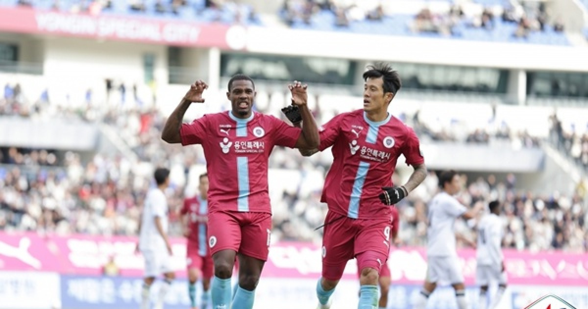 K리그2 개막전, 용인과 천안의 치열한 대결