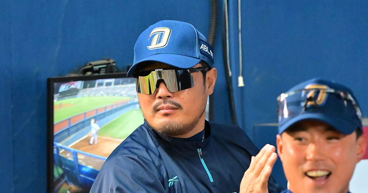 NC 다이노스, 청백전서 활약하는 신예 포수들