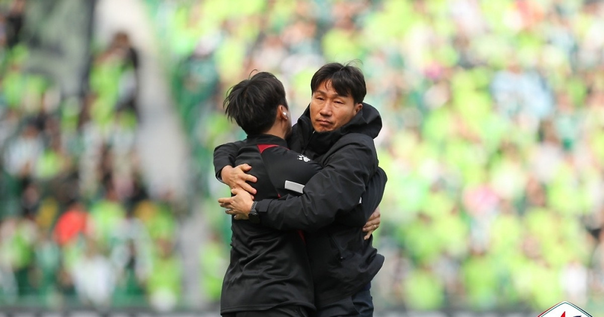 '1부 데뷔전 승리' 이영민 감독 "선수들에 모든 공 돌린다…오히려 미안했다" [현장인터뷰]