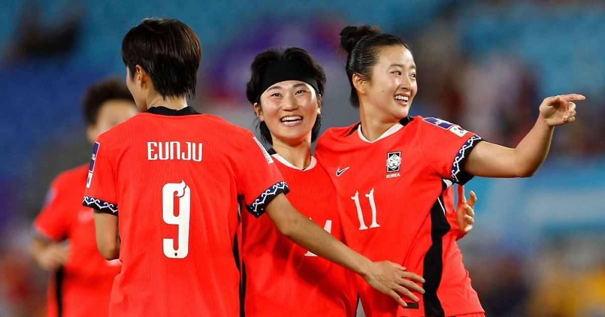 한국 여자 축구, 이란 완파로 조 선두 자리 확보