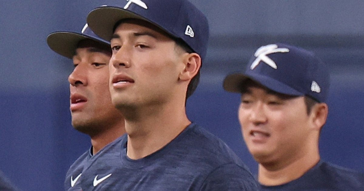 "엄마 한국어 왜 안 알려줬어?" 韓 비밀병기 될 줄이야…김도영·노시환·김주원과 경쟁 예고했다