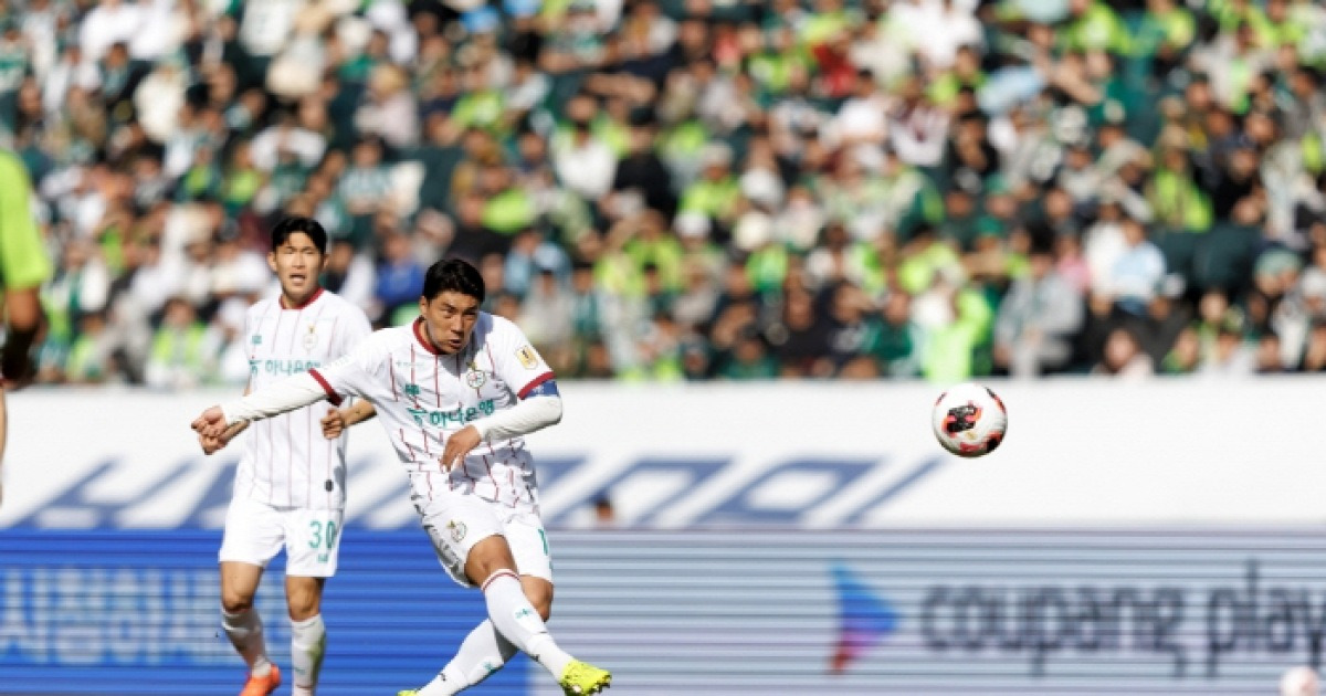 첫 승 노리는 '우승후보' 대전, 주민규-루빅손-주앙 빅토르 삼각편대 '선봉'...안양은 마테우스-최건주-유키치로 '맞불'[현장 라인업]