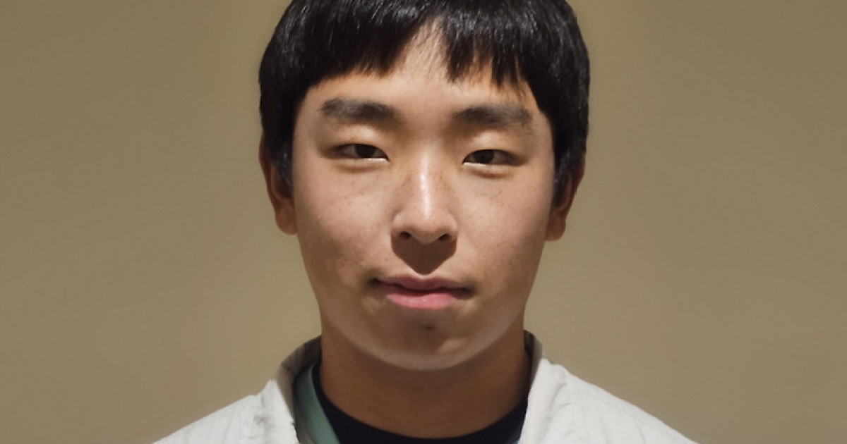 '이대호의 픽→미친 재능' 한화 KT서 신인왕 나온다..유신고 센터라인 경쟁 "글러브만 끼면 돌변"