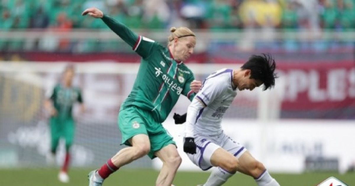 대전 하나시티즌, FC 안양과 1-1 무승부...서진수의 선제골과 마테우스의 페널티킥