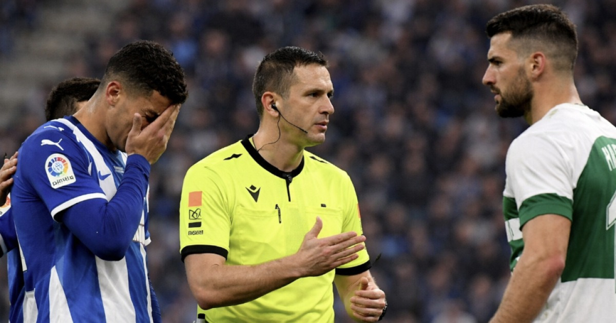 인종차별 논란에 빠진 라리가, 무기한 중단 위기