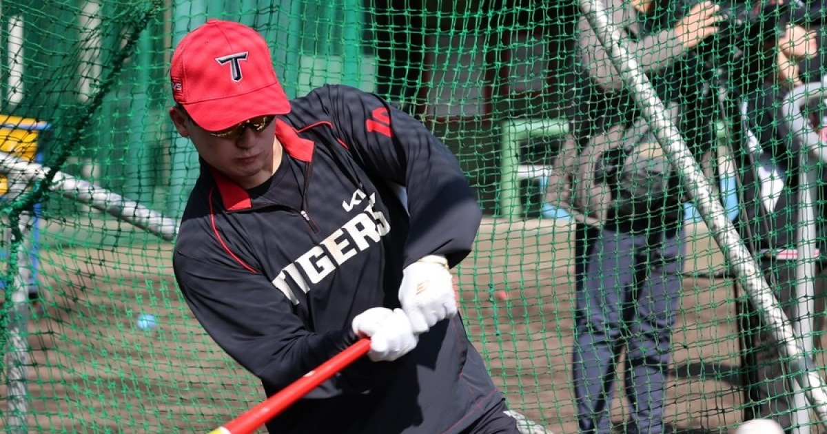 ‘윤도현 홈런포+황동하-김범수 호투’ 15안타 폭발 KIA, 삼성 꺾고 드디어 연습경기 첫 승 신고