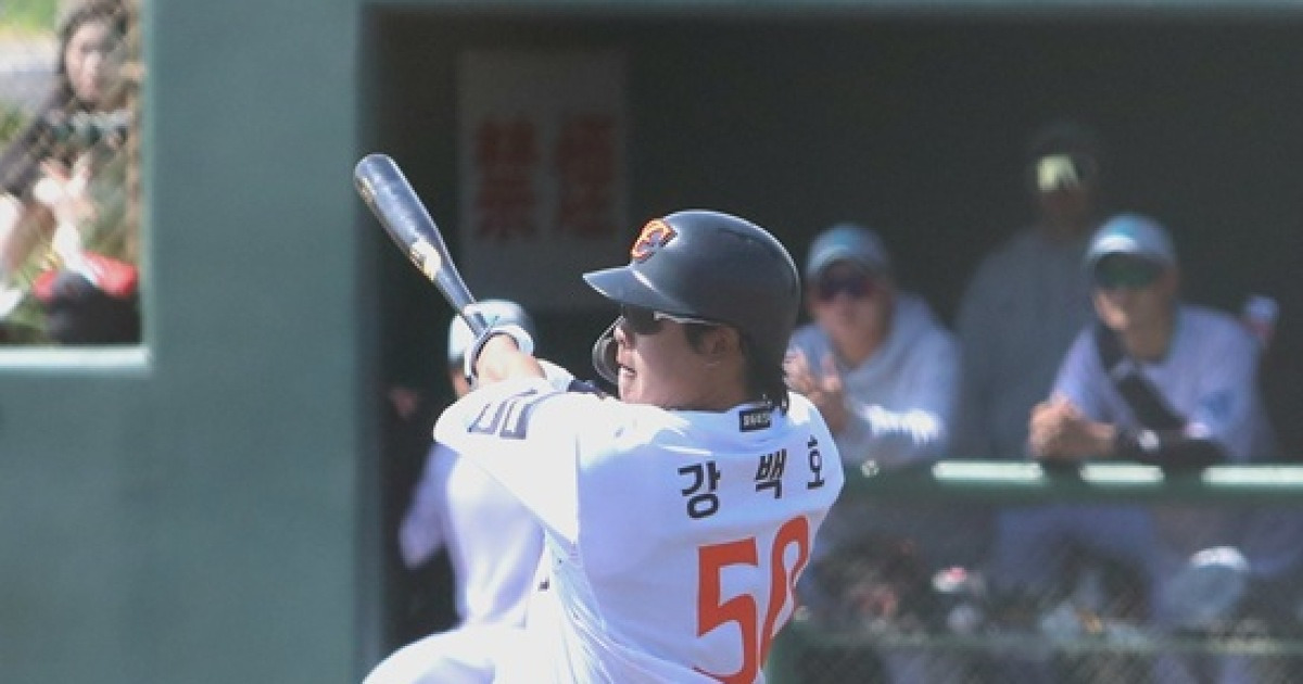 강백호, KT와의 스프링캠프 연습 경기서 강력한 인상