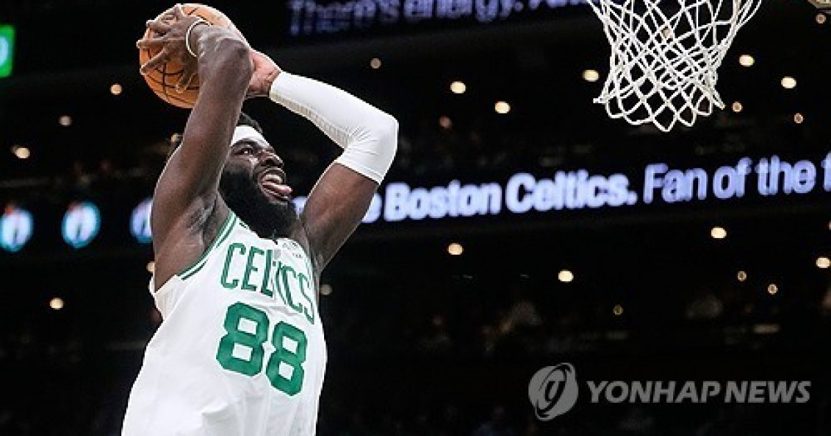 '정체가 뭐야!' 백업 센터의 눈부신 발전... 선수 육성 끝판왕 보스턴이 또 해냈다