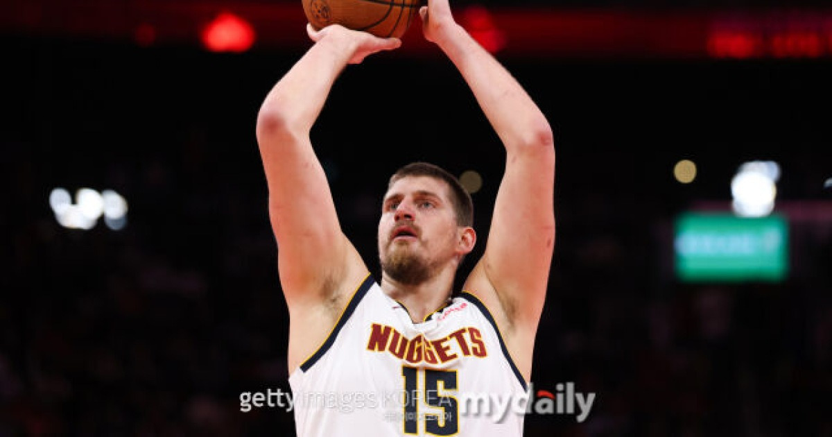 美쳤다! 팀 자유튜 성공률 91.4%…'머레이 45득점+요키치 더블더블' 덴버, 유타 잡고 연패 탈출