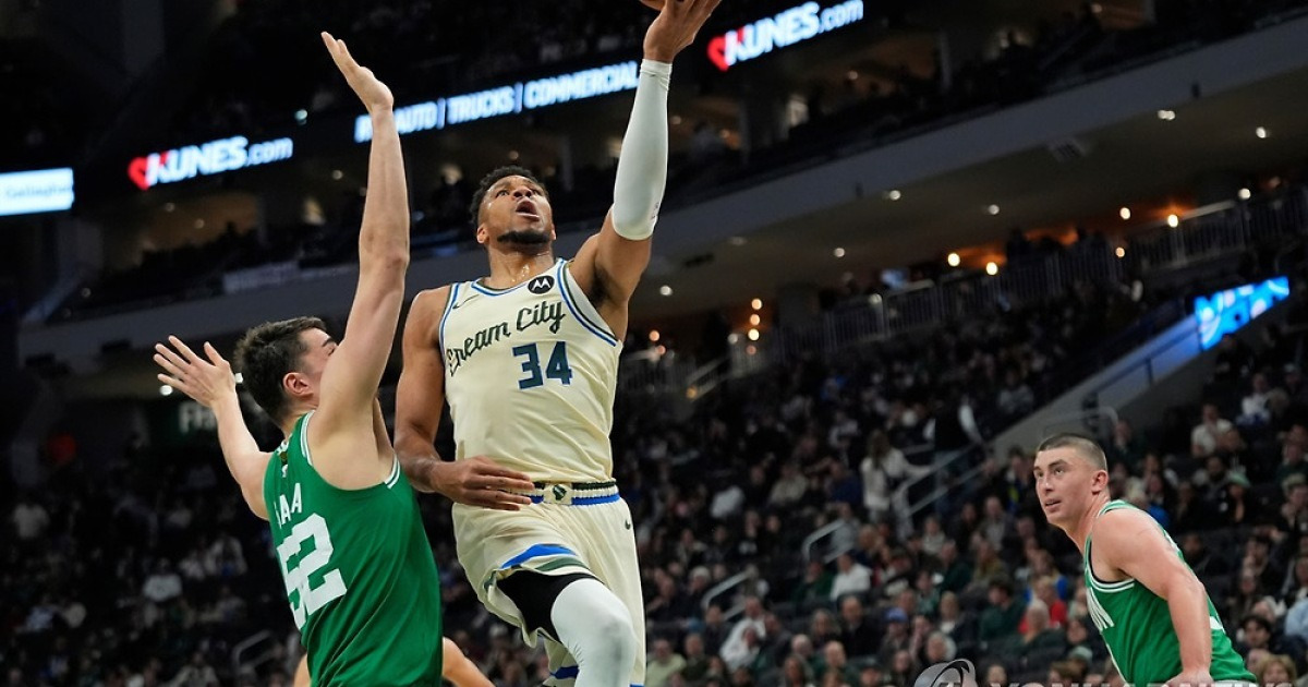 NBA 밀워키 잔류 아데토쿤보, 5주 만의 부상 복귀전서 더블더블