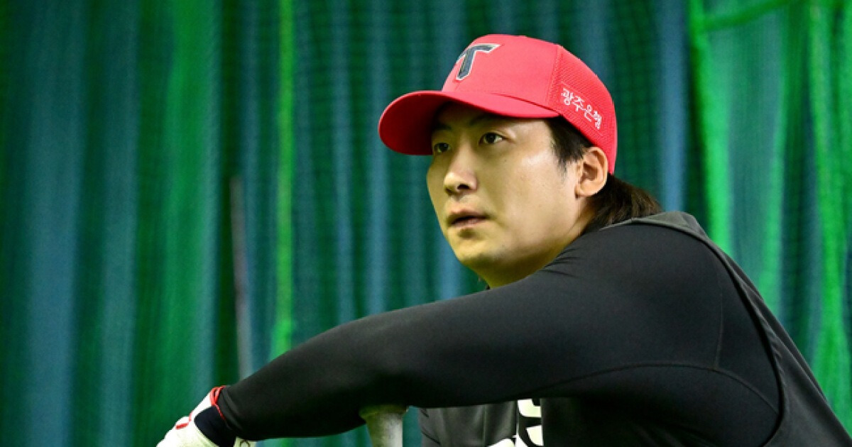 KIA 구할 귀인 누구일까...꽃감독은 왜 새로운 우익수 학수고대하나 [오!쎈 오키나와]