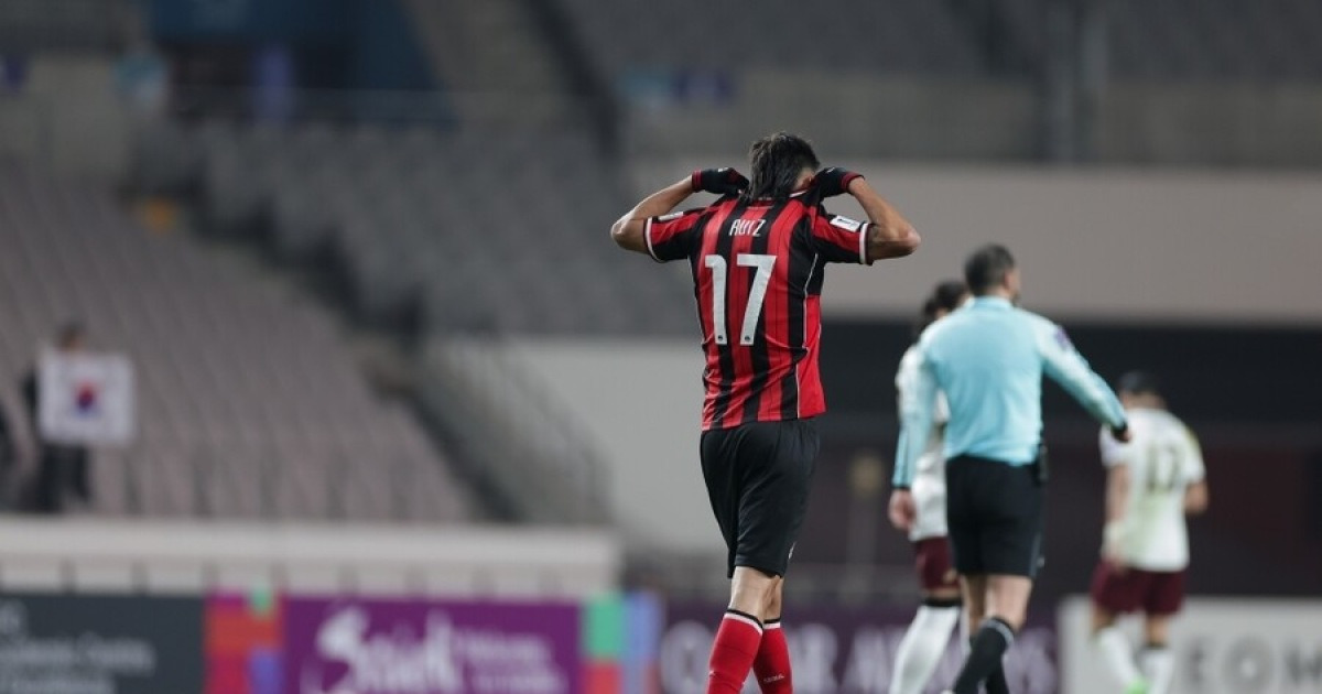 서울, 빗셀 고베에 0-1 패배...후이즈의 페널티킥 실축이 결정적