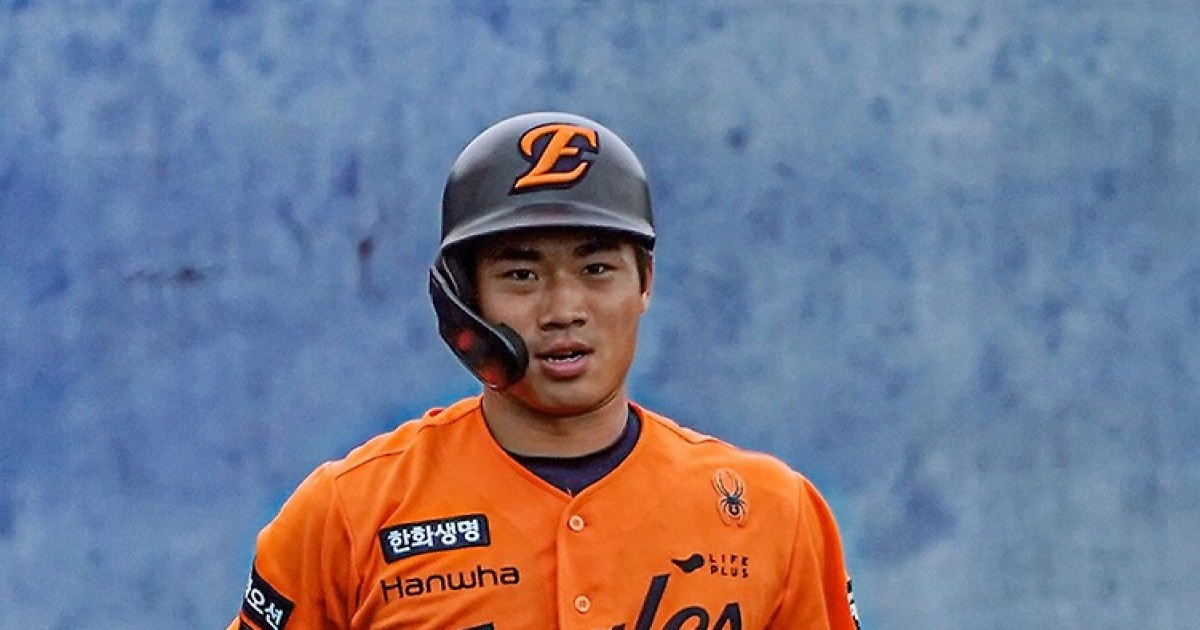 한화 진짜 트레이드 필요 없다…이정후급 19세 안타제조기 등장, 선배들 다 제치고 1등했다