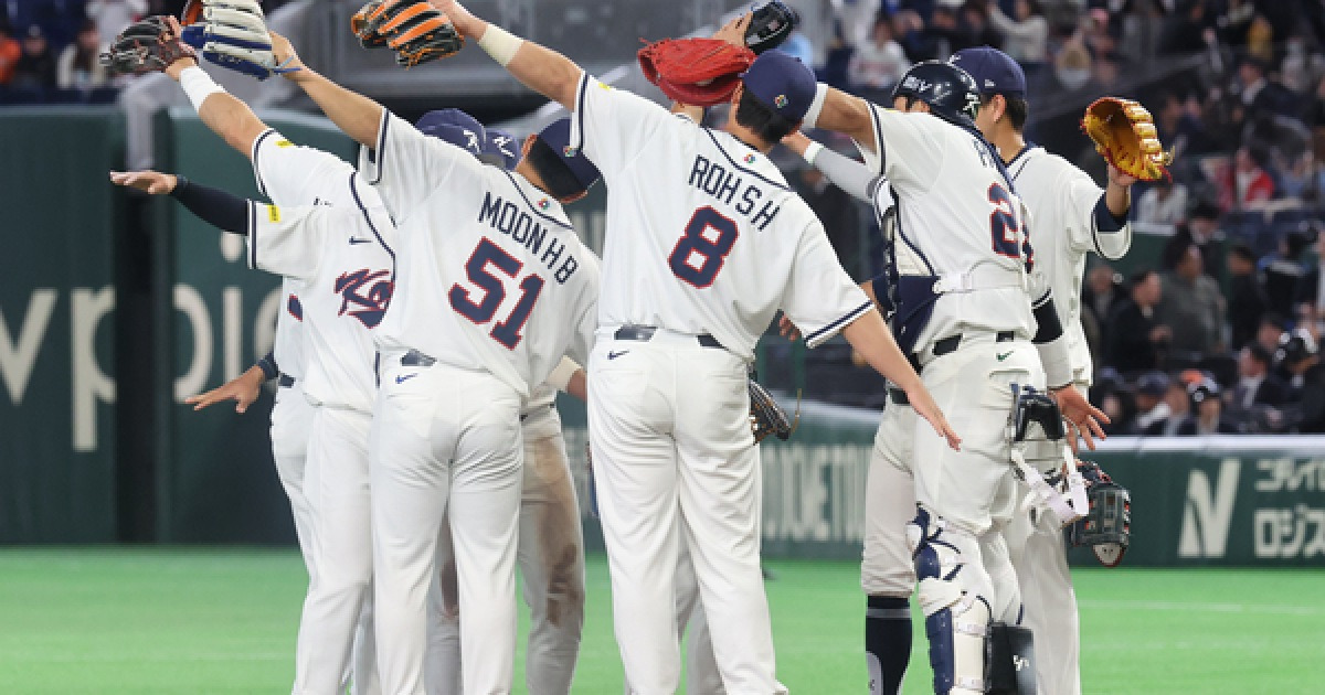 ‘홈런 4방에 11점 폭발’ 한국 야구 대표팀, 17년 만에 WBC 1차전 승리
