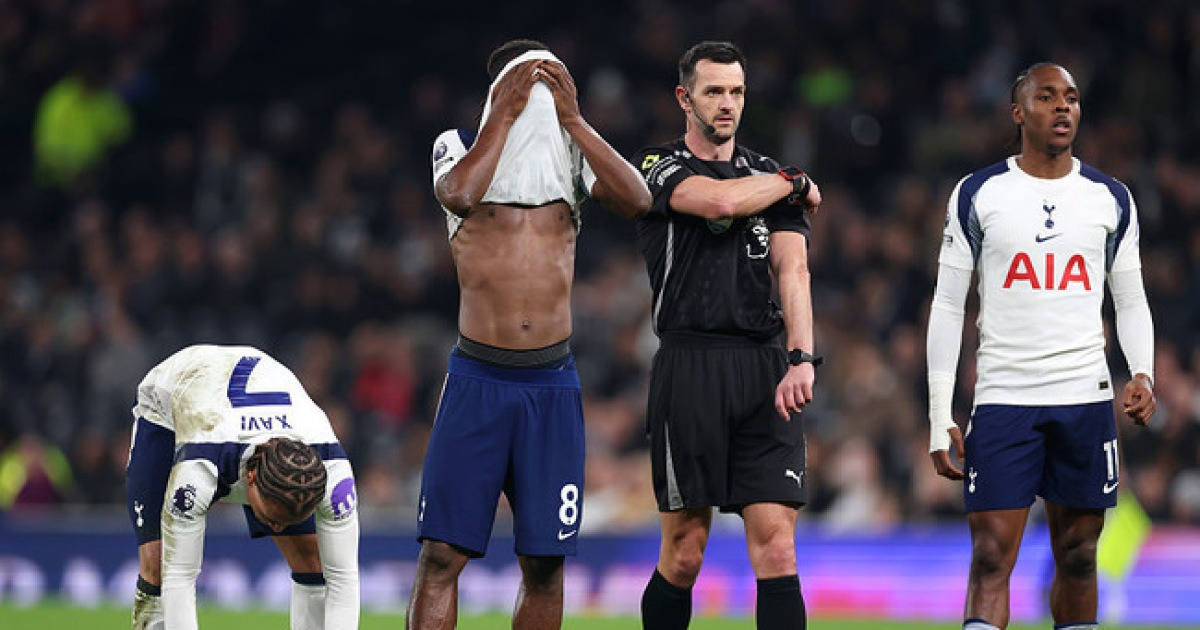 [PL REVIEW] 손흥민도 절망하겠다...리그 4연패 토트넘, 팰리스에 1-3 패배→강등권과 단 1점 차