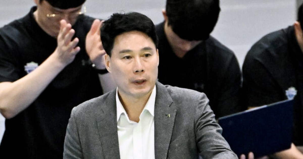 현대건설, 5세트 접전 끝 흥국생명에 역전패...1위 도로공사와의 승점 차 4점으로 좁혀지다
