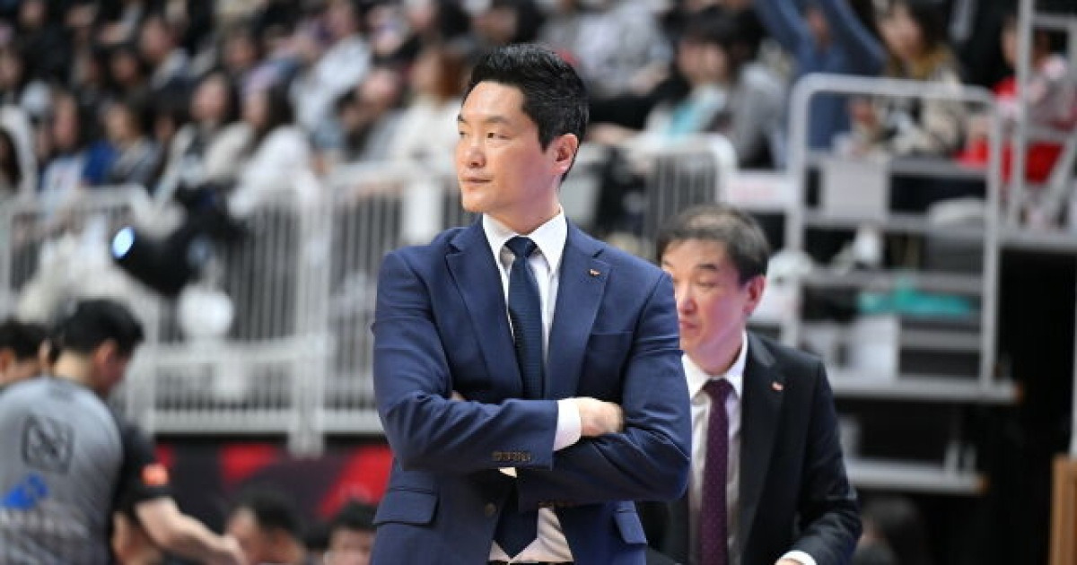 전희철 감독의 분노 "프로팀이 아니었다, 아마추어도 이보다 집중할 것" [MD수원]