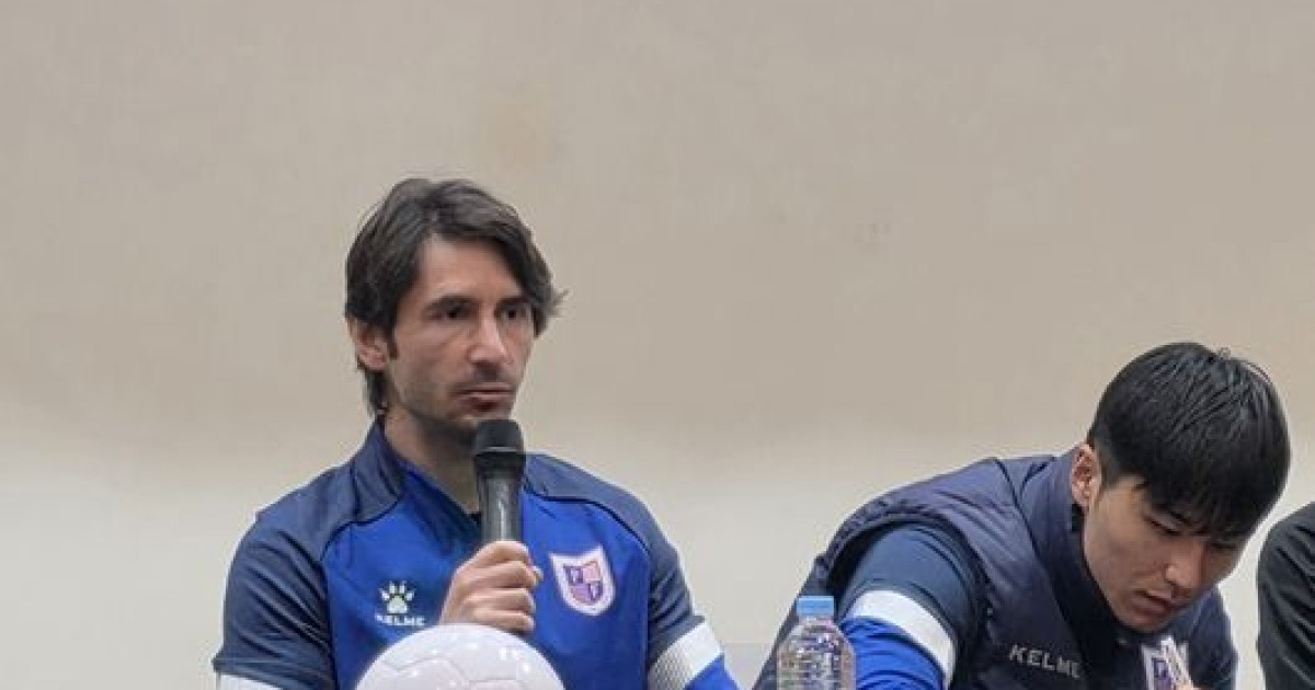 "우린 베이비 클럽" 외친 파주 제라드 누스 감독, 수원삼성 맞대결에 "두렵지 않다" 선언 [파주톡톡]