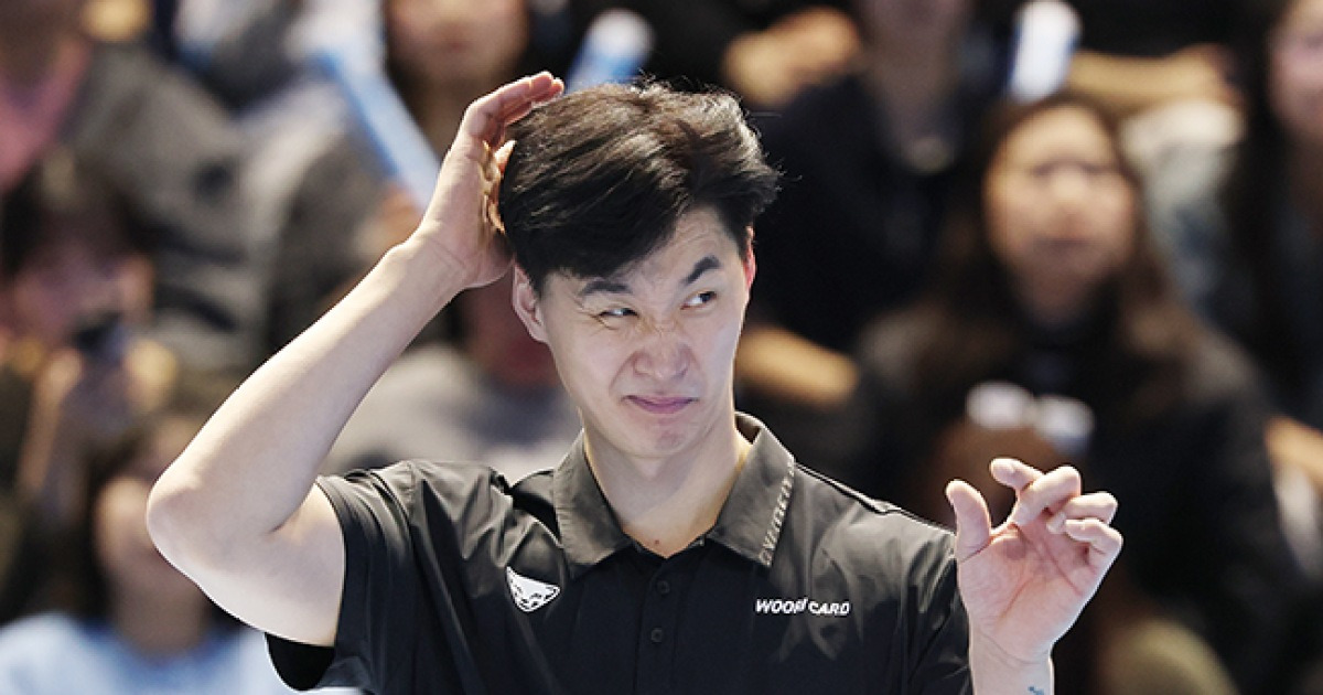 박철우 우리카드 대행 "컨디션 변수에도 선수들 잘해줘…매 경기 최선 다할 것"