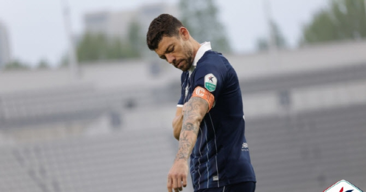 '어느새 12번째 시즌' 오스마르 "한국서 선수 이후 삶도 그려봐"