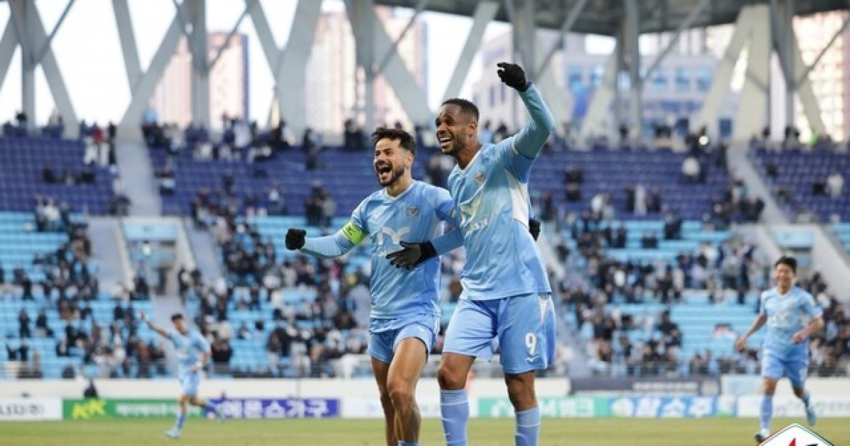 대구 FC, 전남 드래곤즈와의 격전 끝에 4-2 승리, 시즌 2연승 달성