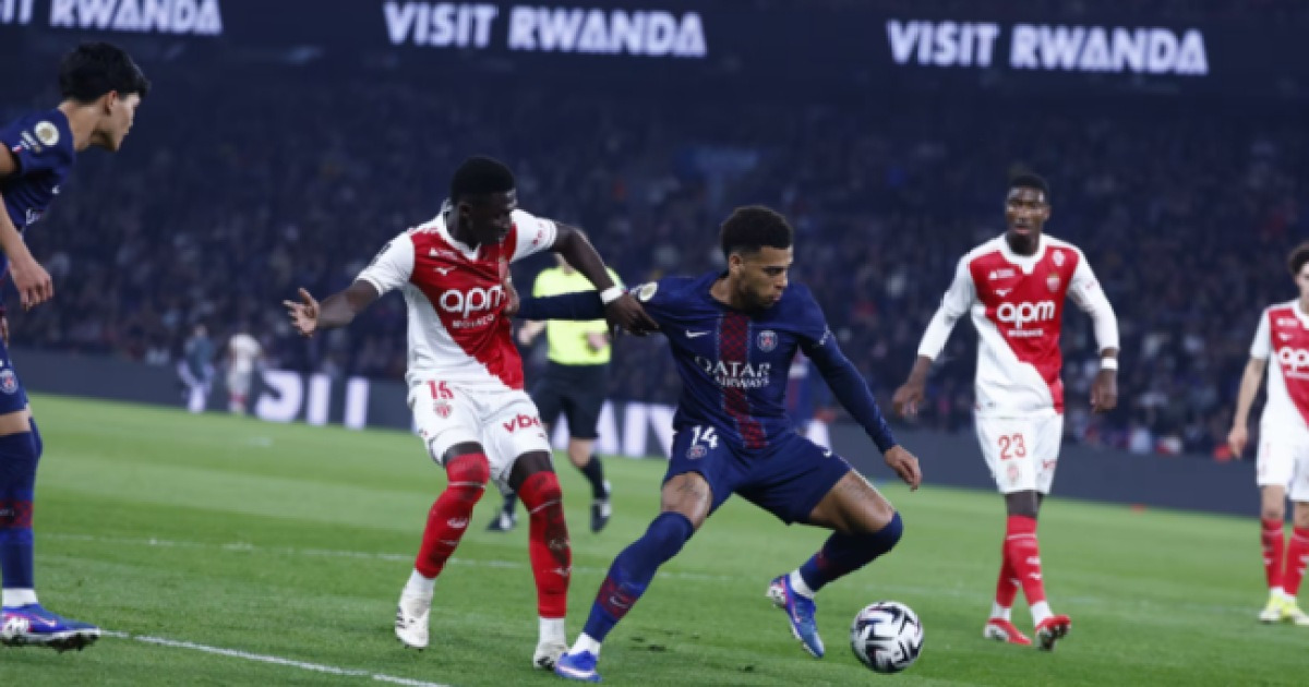프랑스 리그1 25라운드, PSG 1-3 모나코에 패배