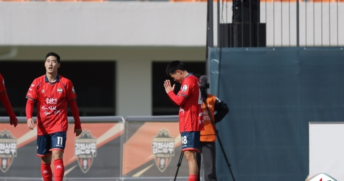 전북, 김천전서 1-1 무승부...수비 불안감 고심할 전북