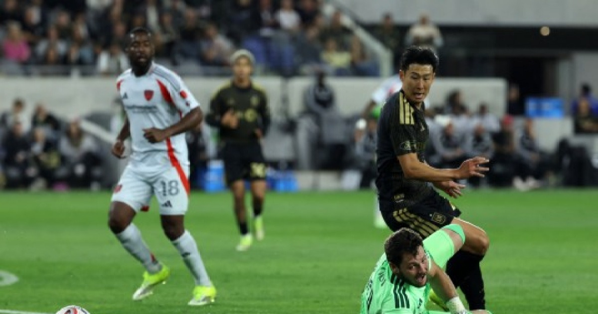 '손흥민 풀타임' LAFC, 창단 첫 MLS 개막 3연승...댈러스에 1-0 승