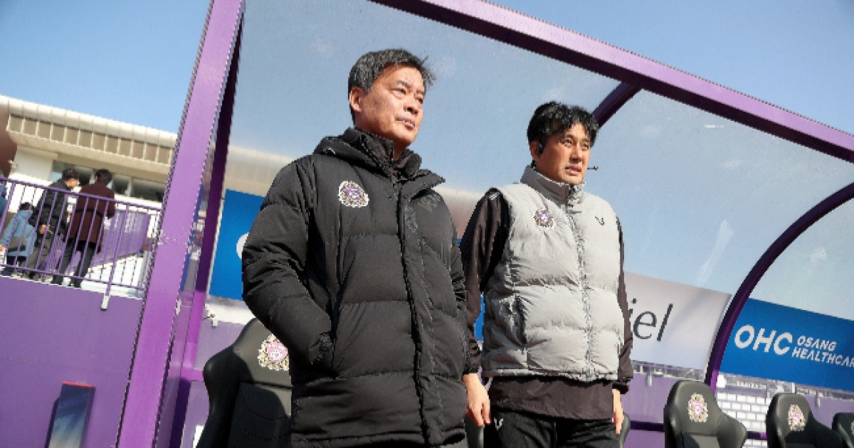 FC 안양의 두 주인공, 이우형 단장과 유병훈 감독의 성공 비결은?