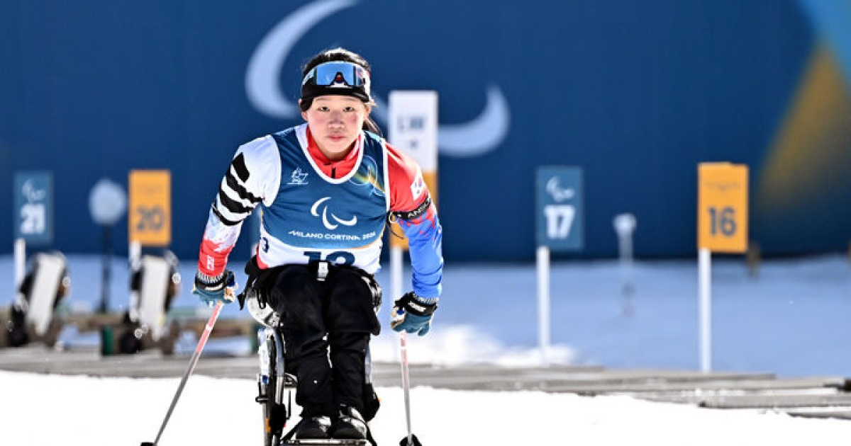 간판 김윤지, 바이애슬론 12.5㎞ '금빛 질주'…여자 최초 동계 메달 '새 역사'[2026 동계올림픽]
