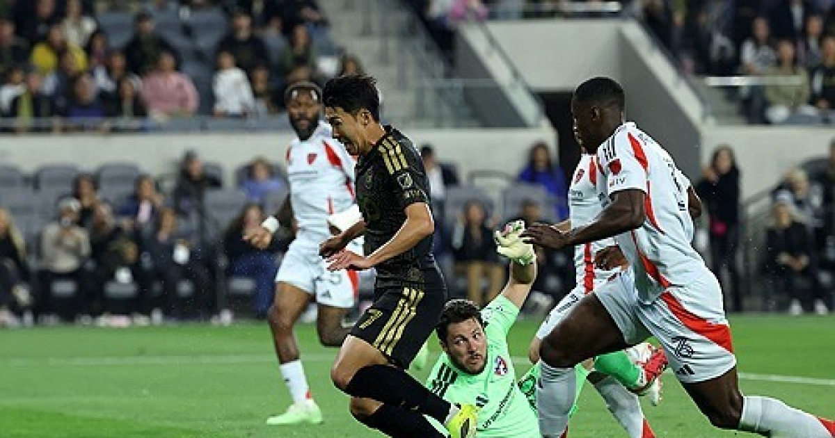 LAFC, 손흥민의 활약과 요리스의 선방에 힘입어 FC 댈러스와의 경기에서 1-0 승리