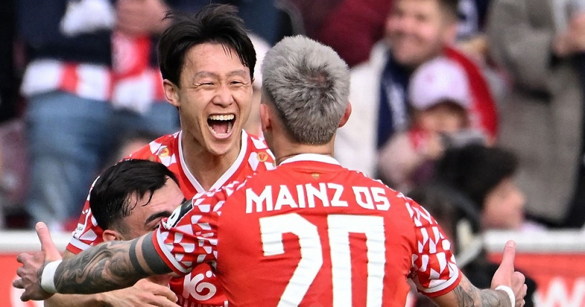 이재성의 헤딩 슛, 마인츠의 2-2 무승부에 힘을 보탠다