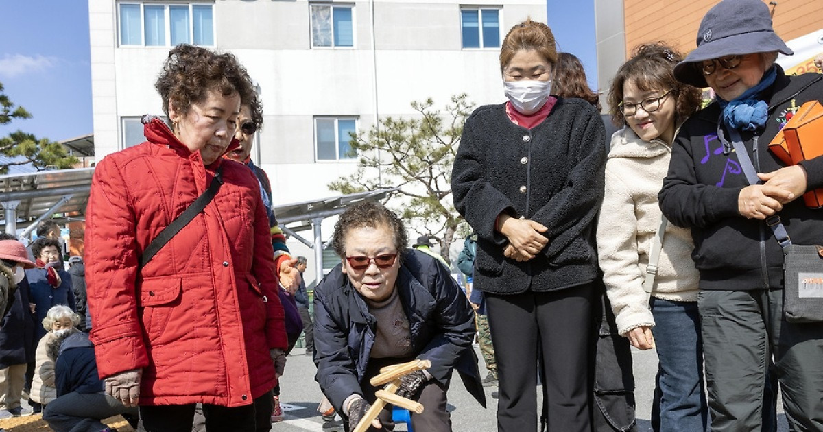 칠곡군, 지천면민 화합 윷놀이 대회 열어