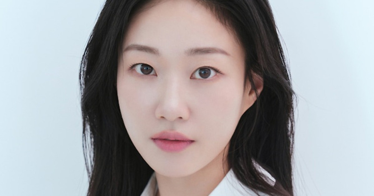 하윤경 