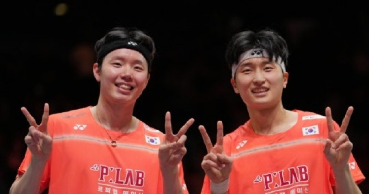'황금 콤비' 서승재·김원호, 40년 침묵 깨고 전영오픈 남자복식 2연패 달성