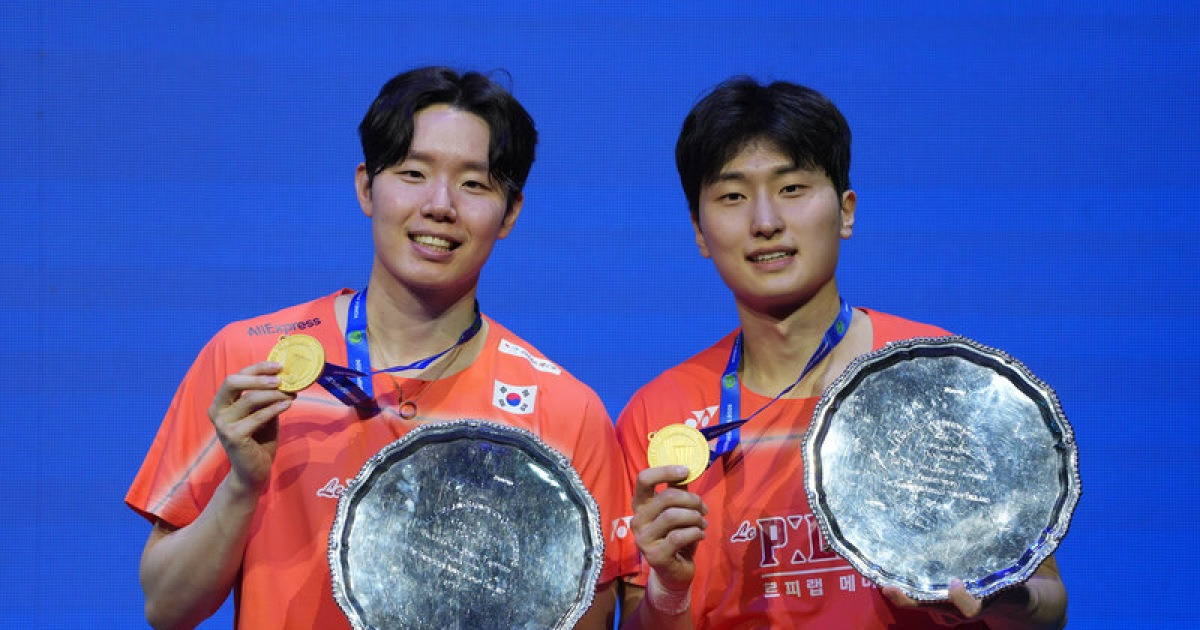 40년 만의 전영오픈 2연패…새로운 전설 된 '황금 콤비'