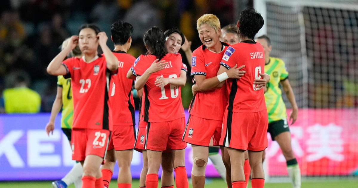 한국 여자 축구, 호주와 3-3 무승부... 조 1위로 8강 진출