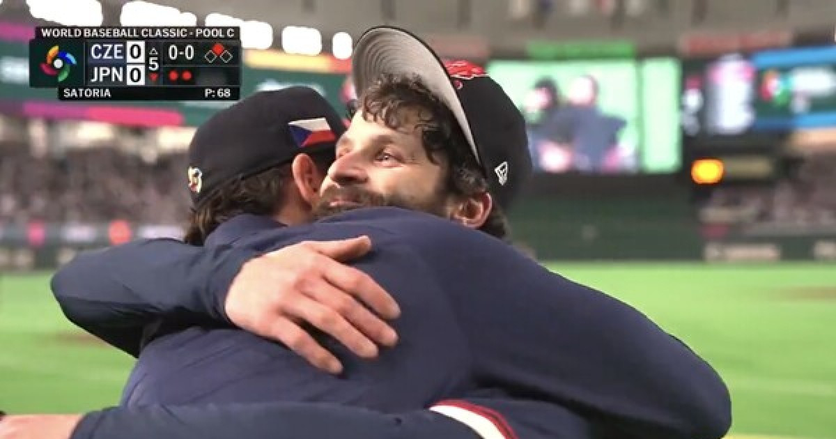 WBC 일본전에서 투구하는 체코 온드레이 사토리아 관련 이미지