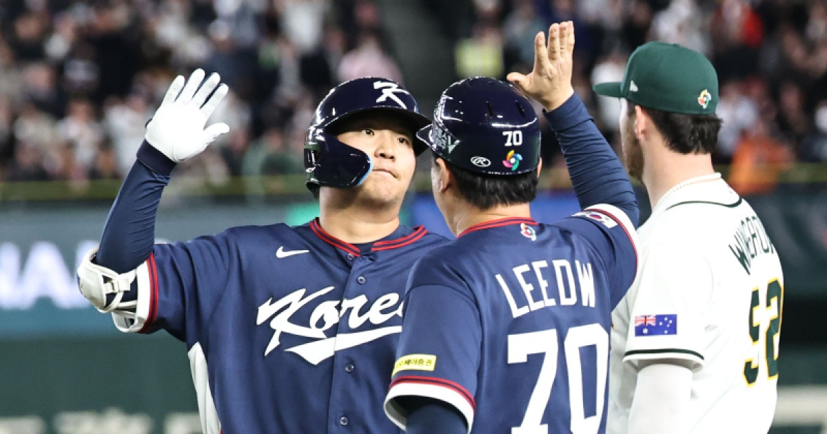 '플라이 투 더 MOON' 韓 역대 최다 타점만큼 빛난 문보경의 "할 수 있다" 투혼 [WBC 스타]