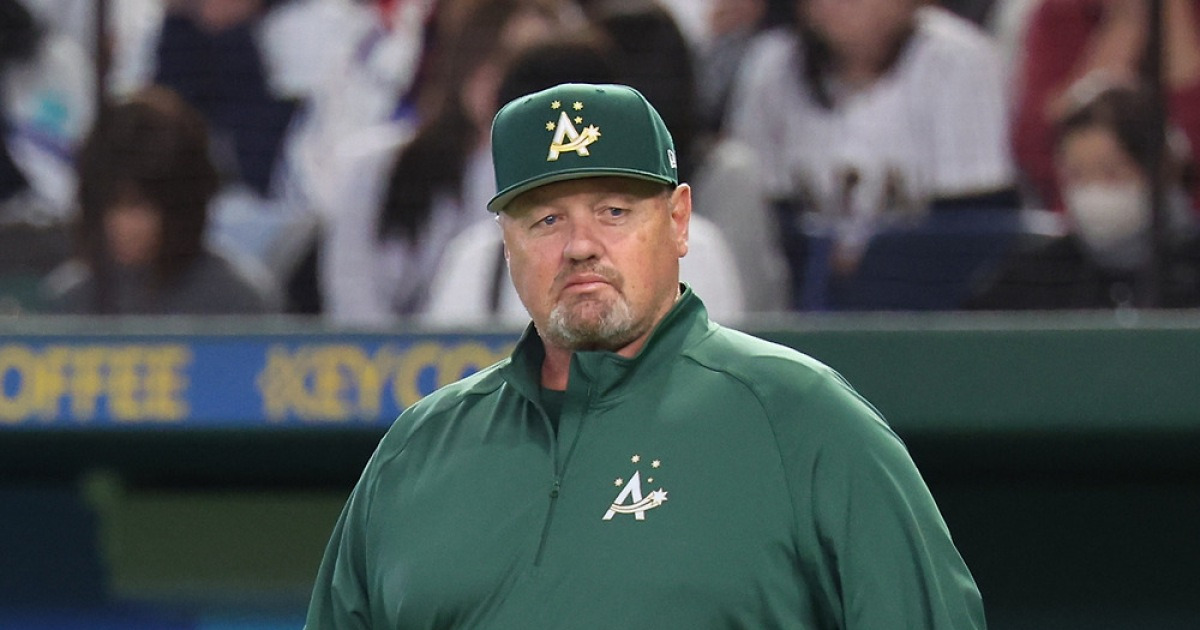 ‘한국전 패배’ 호주의 눈물과 침묵···닐슨 감독 “투수들 카운트 몰려, 데일 실책 실망” 2028 올림픽 기약