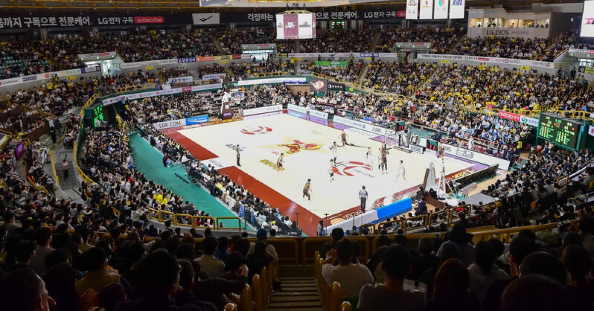 창단 29주년+통산 300만 관중, LG 원년 멤버의 소회