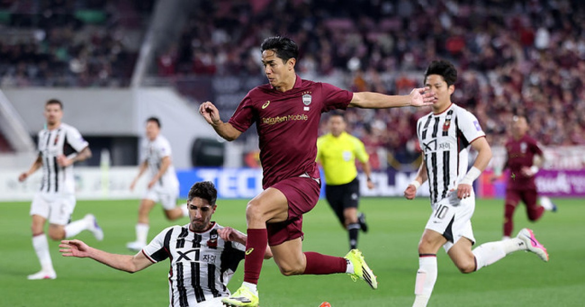 [ACLE 리뷰] '클리말라 선제골' 서울, 후반전 와르르...고베에 연속골 허용하며 합산 스코어 1-3로 패배→K리그 전원 탈락