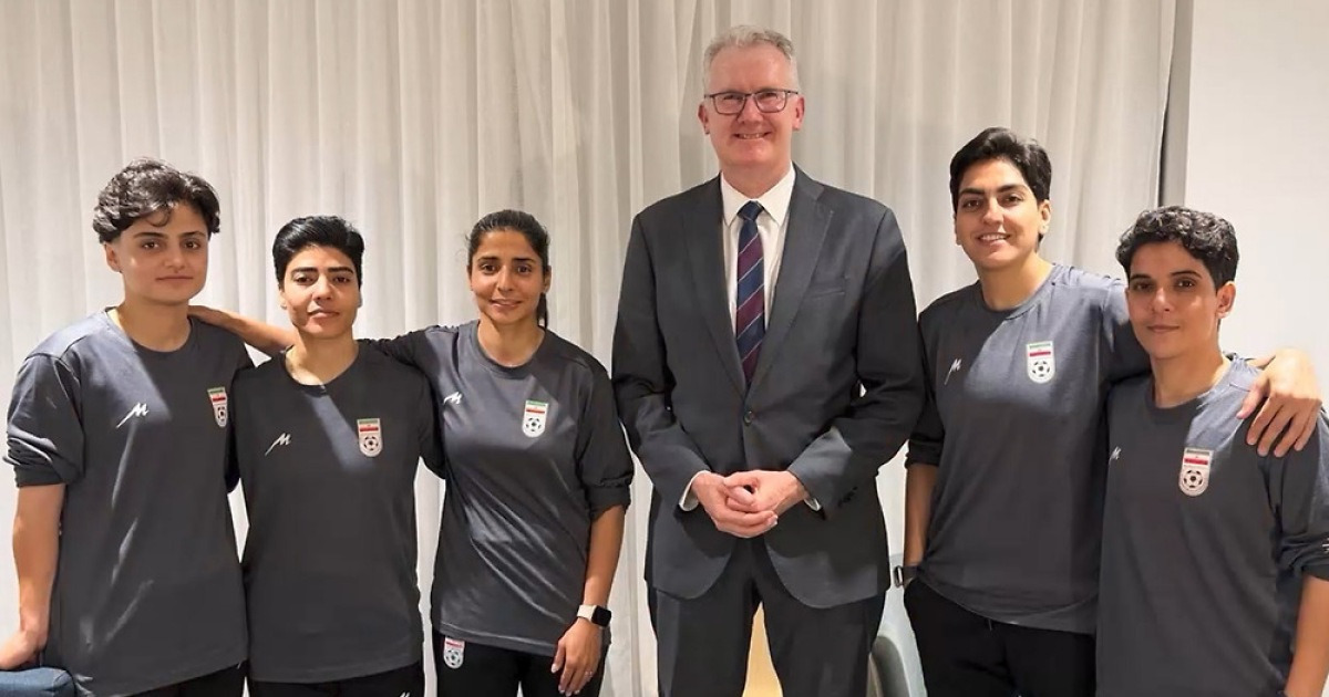 'SOS' 친 이란 여자 축구선수들, 귀국 안한다…호주로 망명