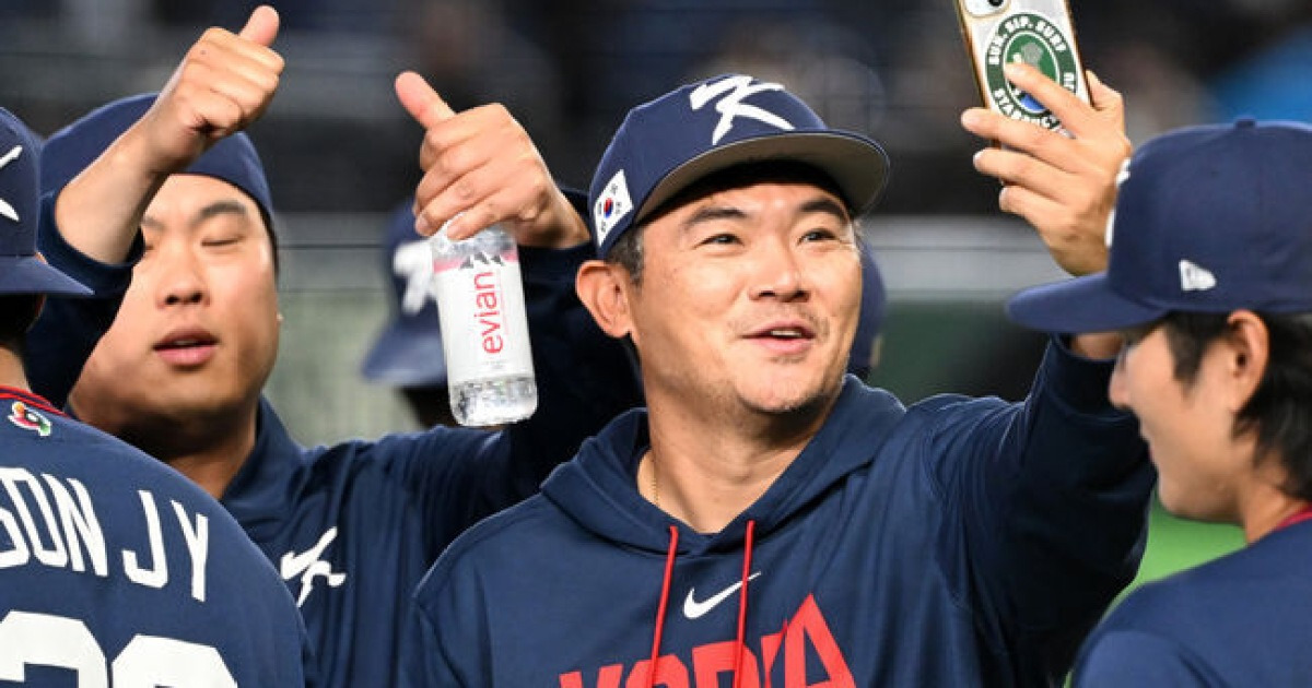 롯데 이런 선수를 왜 방출했나…전세기에서 42번째 생일 감격, 최고령 ERA 0 투혼 “뽑힌 이유 증명해 기뻐”