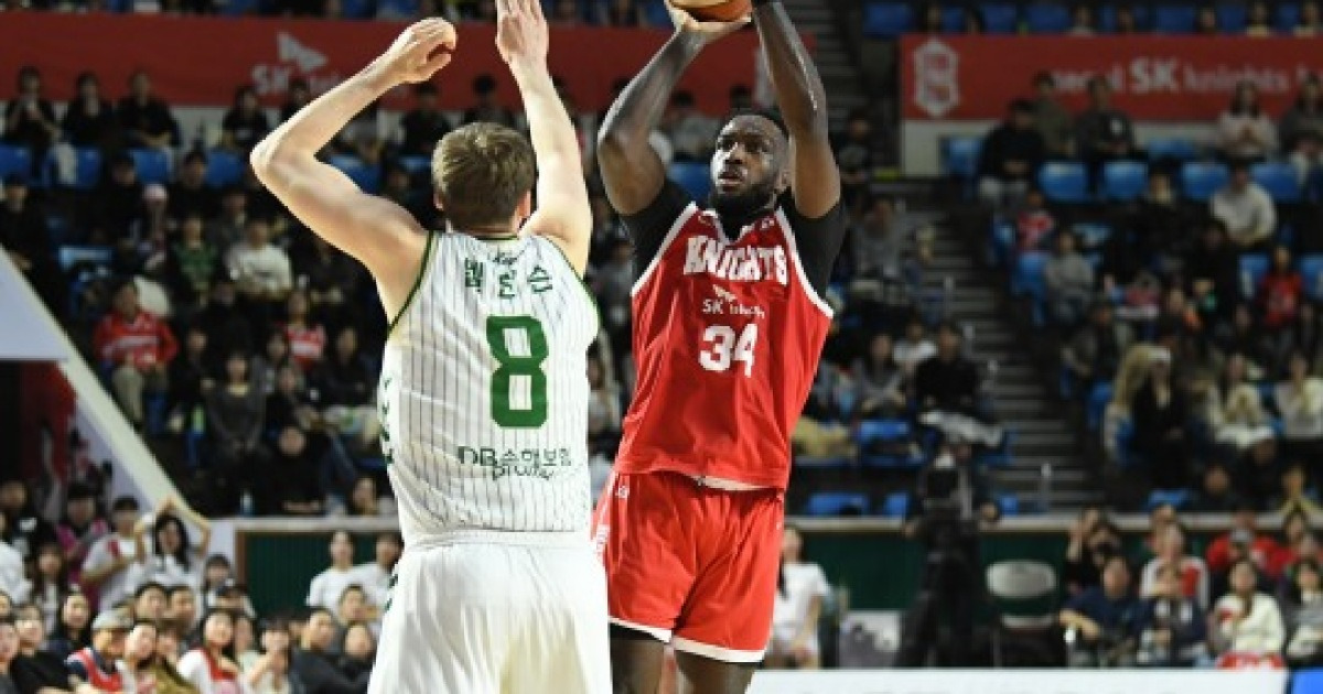 프로농구 3위 SK, 워니 '더블더블' 앞세워 DB에 89-68 완승...2위 정관장과 0.5승 차