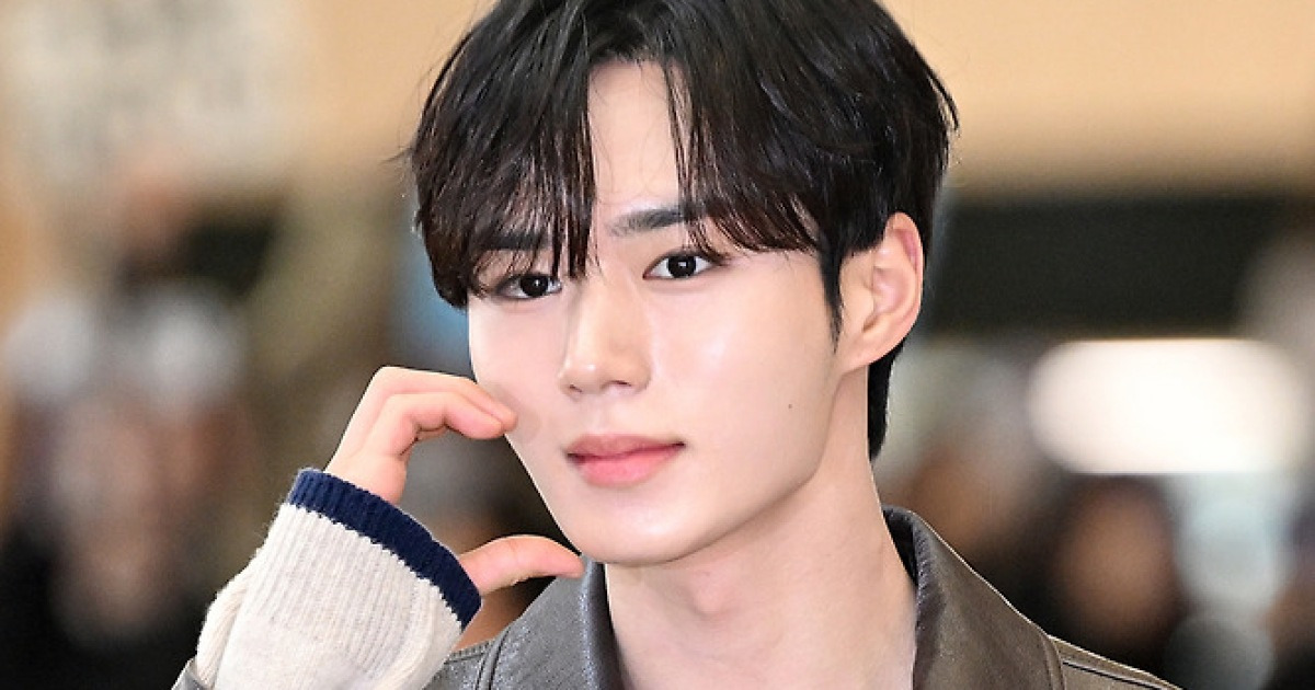알파드라이브원 준서 ‘잘생김 가득 볼하트’[포토엔HD]