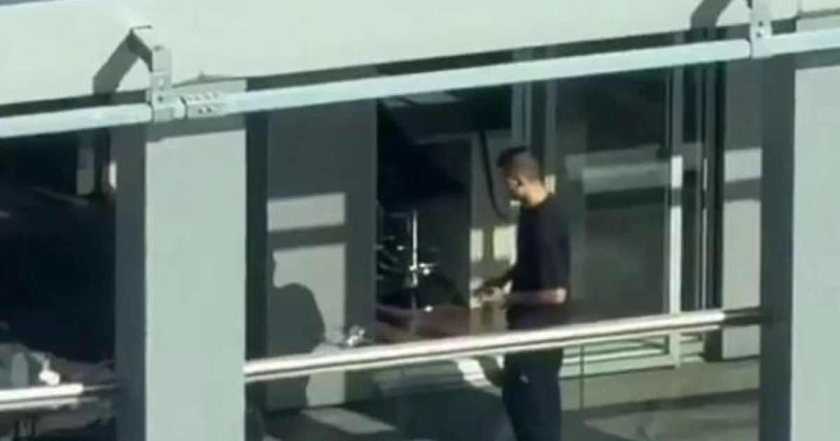 '사생활 스토킹?” 맨시티 로드리, ‘펜트하우스 드론 감찰 논란… 이웃들 “창문 앞 1m 비행” 경찰 신고